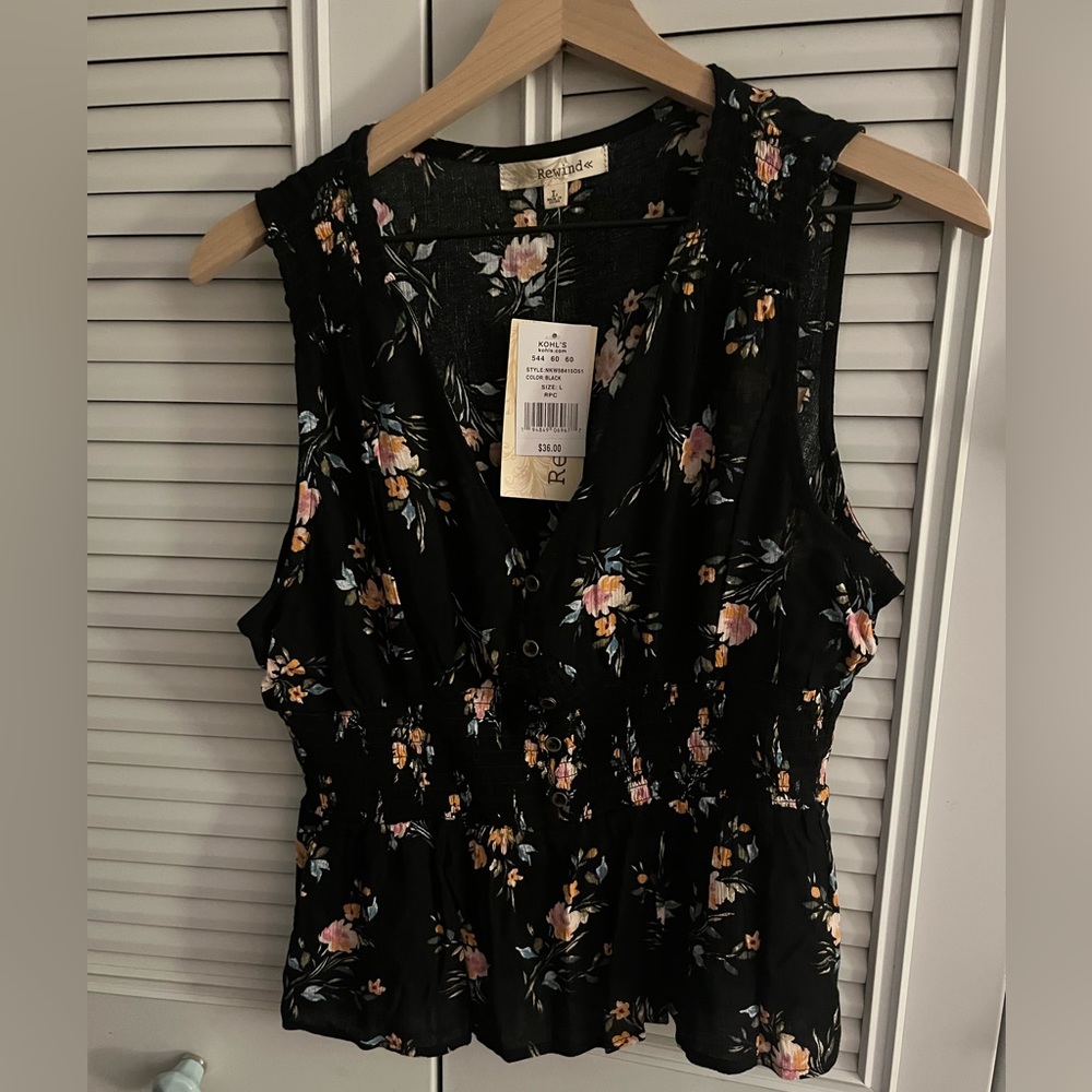 NWT L Flowered Crop Top